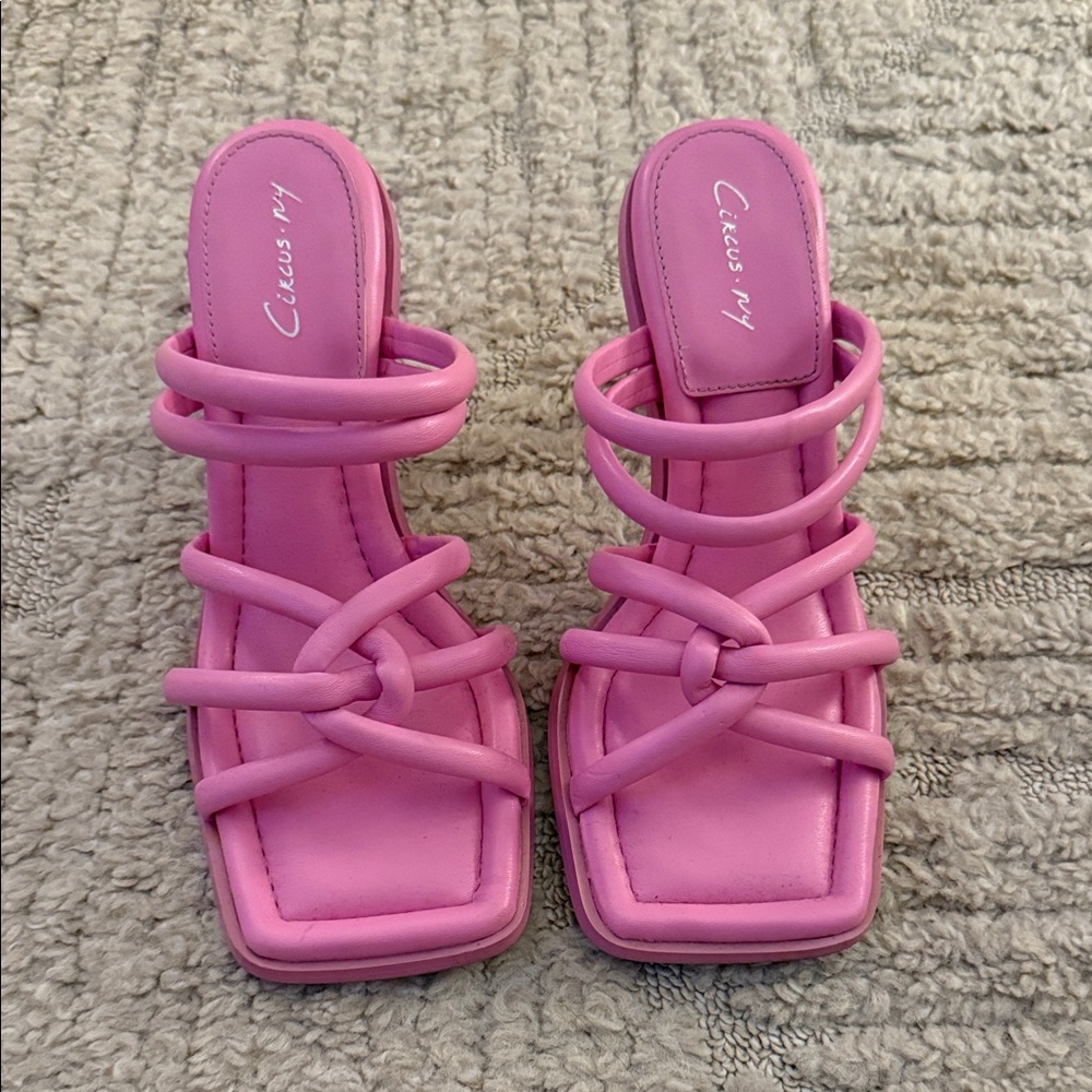 Circus by Sam Edelman Pink Knotted Sandals